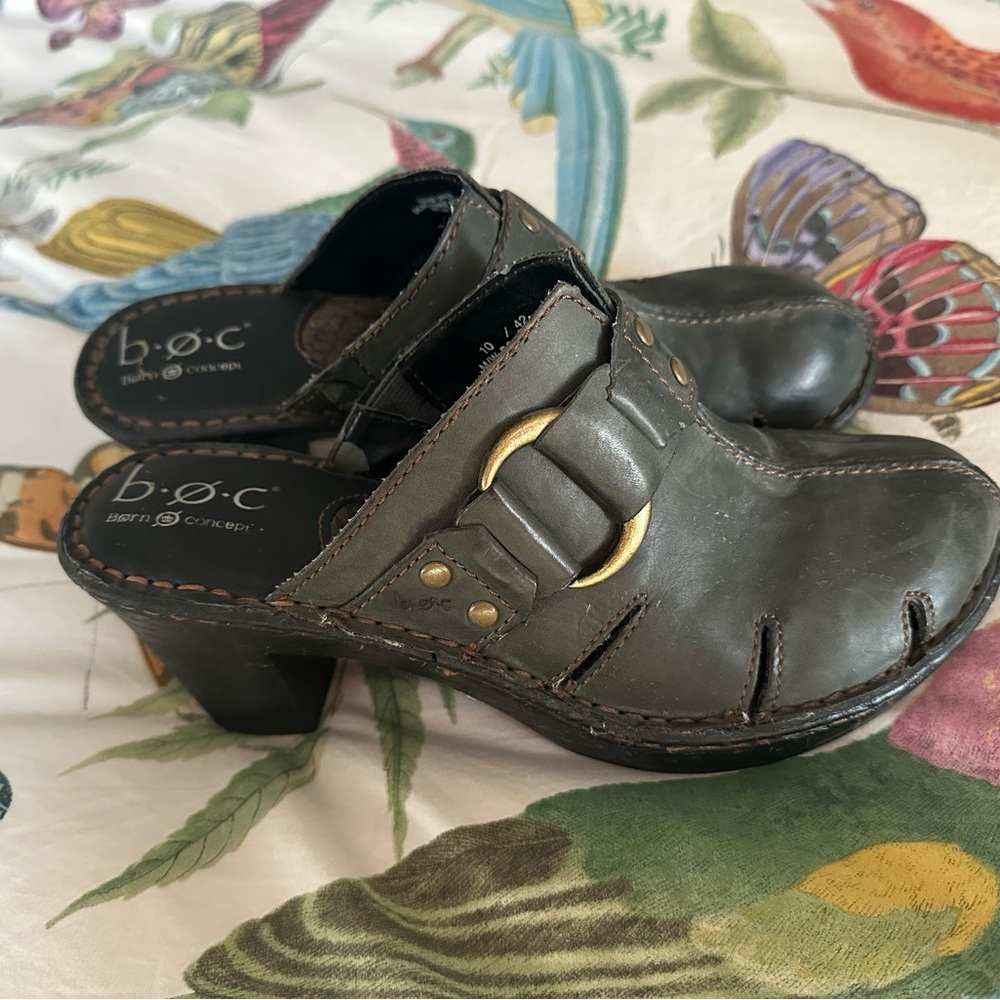Sz 9 BOC by Born Clogs